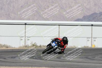 media/Jan-15-2026-Racers Edge (Thu) [[dfebeb70ab]]/2-A Group/Session 3 (Turn 16)/